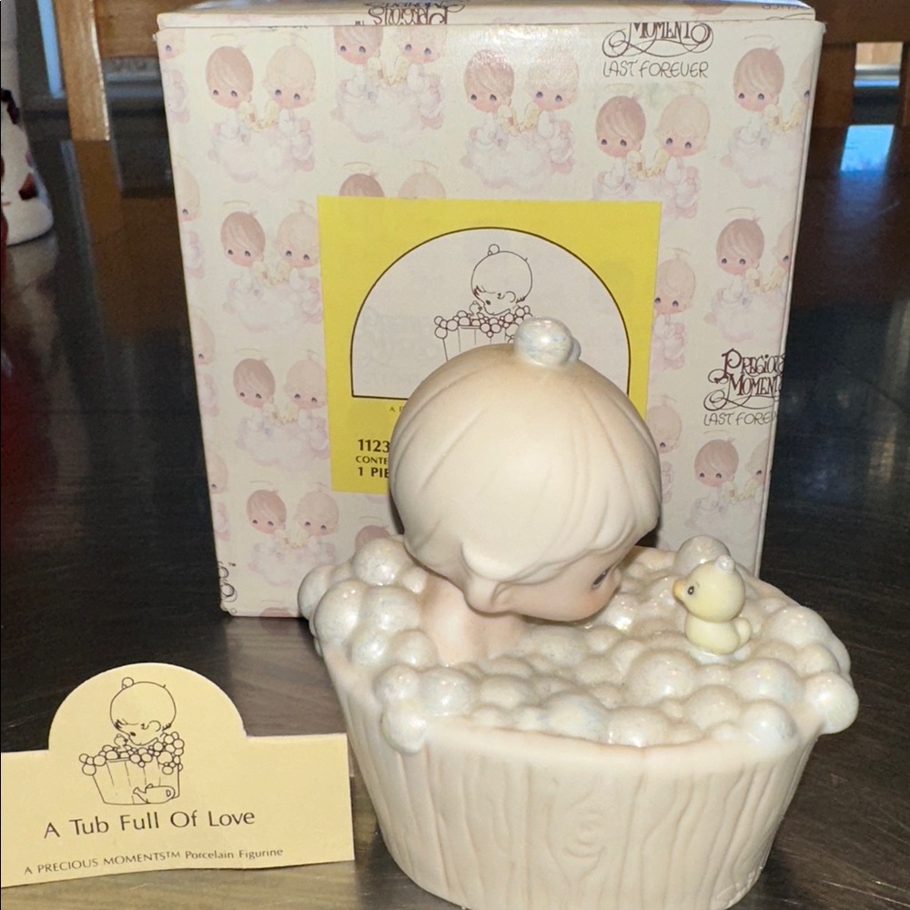 Precious Moments “A tub full of love”.